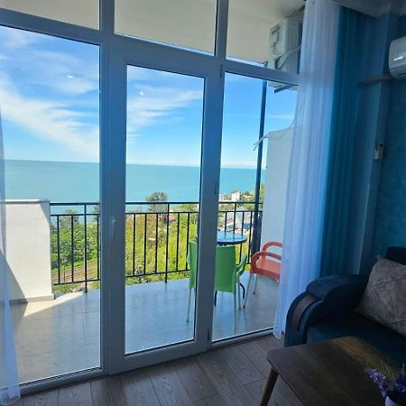 Lux Apartment 1 Махінджаурі Екстер'єр фото